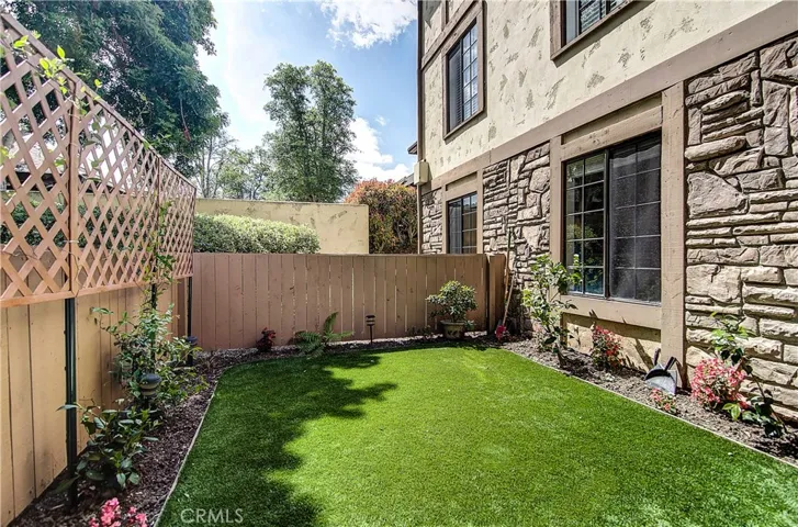 The urban gardner in you can have a field day...low maintenance turf too!