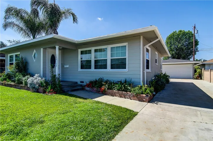 Suburban bliss starts here. As cute as the exterior is, WAIT until you get inside: