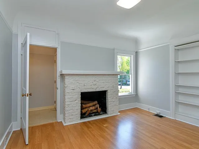 221 Almendra Avenue, Los Gatos, California 95030