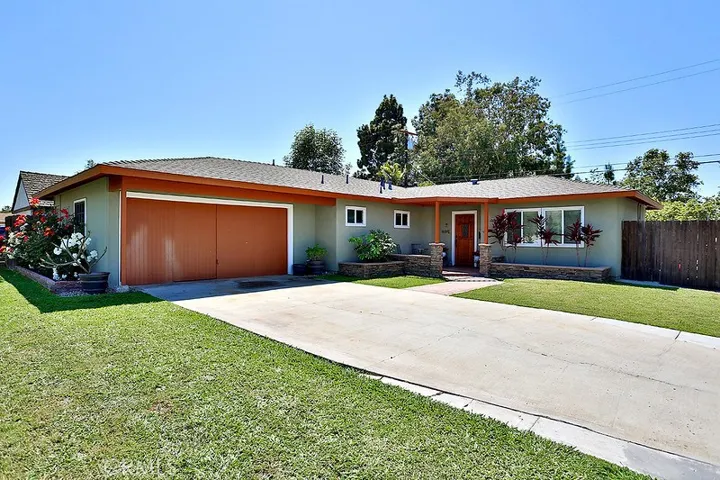 16621 Simonne Lane, Huntington Beach, California 92647
