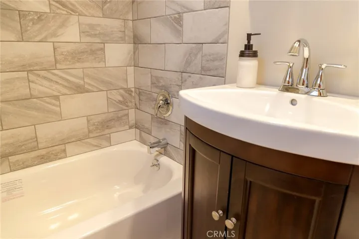 Bathroom​​‌​​​​‌​​‌‌​​‌​​​‌‌​​​‌​​‌‌​​‌‌​​‌‌​​​​