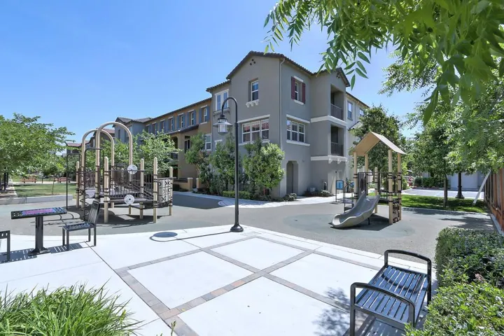636 Messina Gardens Lane, San Jose, California 95133