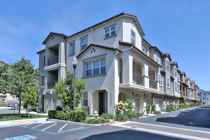 636 Messina Gardens Lane, San Jose, California 95133