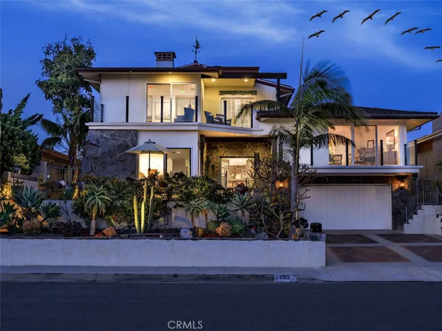 FABULOUS COASTAL OCEAN VIEW HOME