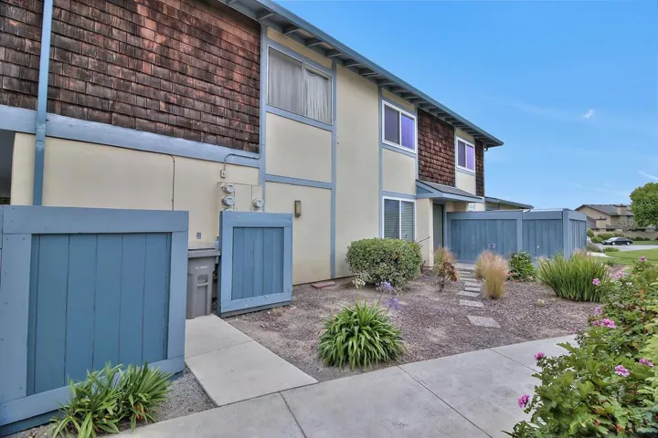 1883 Cherokee Drive 3, Salinas, California 93906