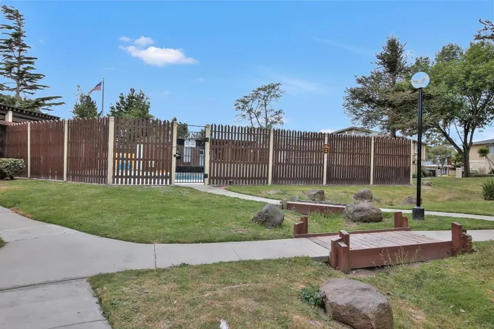 1883 Cherokee Drive 3, Salinas, California 93906