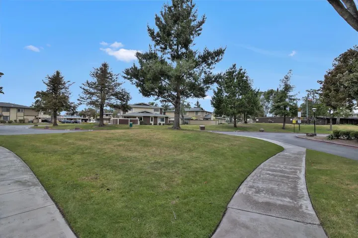 1883 Cherokee Drive 3, Salinas, California 93906