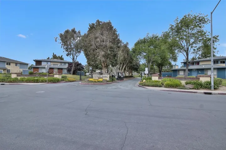 1883 Cherokee Drive 3, Salinas, California 93906