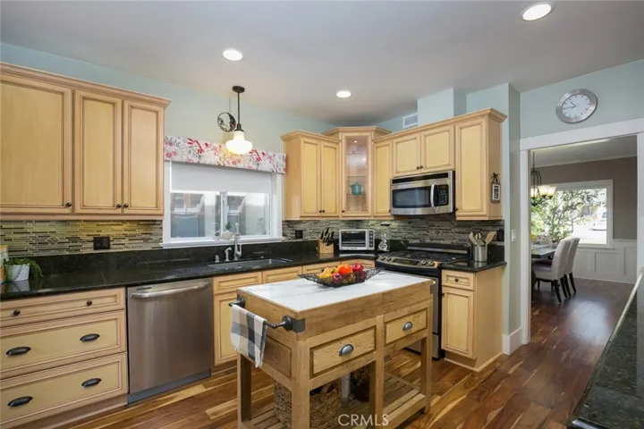 1680 Casa Grande Street, Pasadena, California 91104