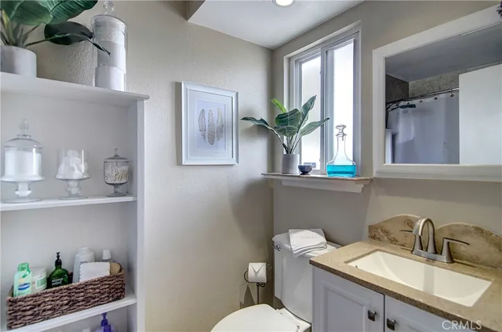 Newly renovated hall bath.