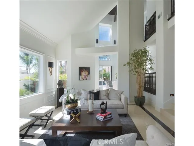 1485 N Pinebrook Avenue, Upland, California 91786