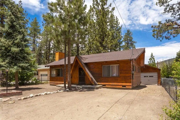 205 W Country Club Boulevard, Big Bear, California 92314