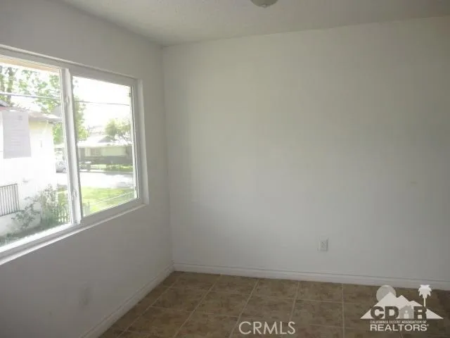 3494 21 Street 123&4, Highland, California 92346