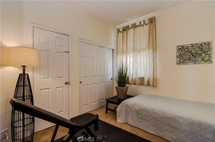 Both upstairs  guest bedrooms have direct access to the Jack and Jill style bathroom.

