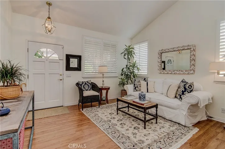 Note the quality plantation shutters too!
