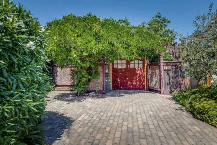 360 Fernando Avenue, Palo Alto, California 94306