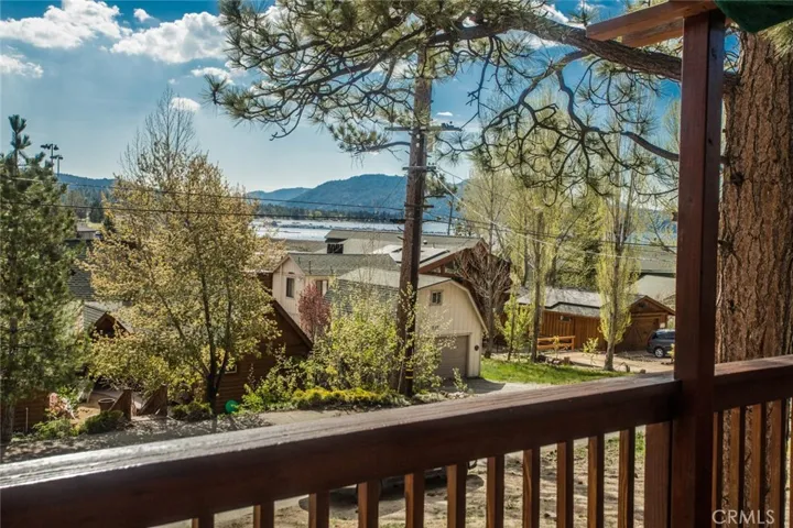247 S Eagle Drive, Big Bear, California 92315