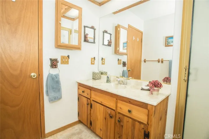 247 S Eagle Drive, Big Bear, California 92315