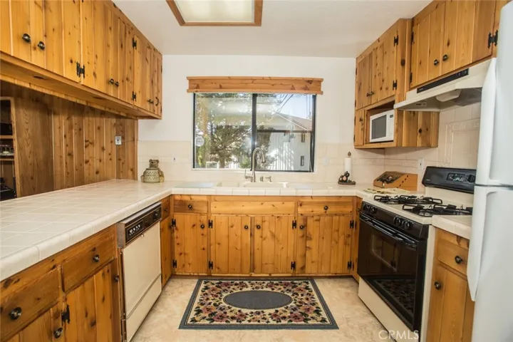 247 S Eagle Drive, Big Bear, California 92315