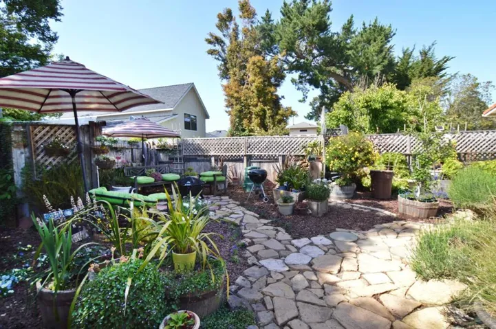 810 Congress Avenue, Pacific Grove, California 93950
