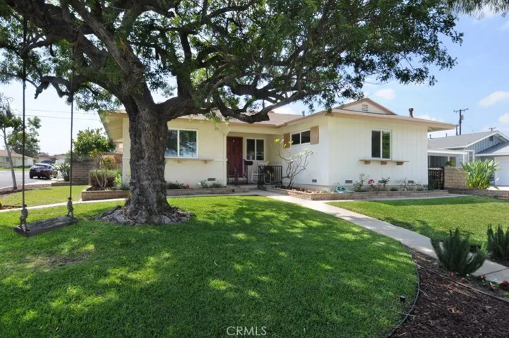 14902 Pemberton Drive, La Mirada, California 90638
