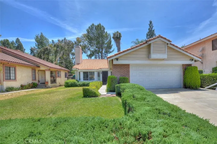 75 Rainbow Ridge Road, Phillips Ranch, California 91766