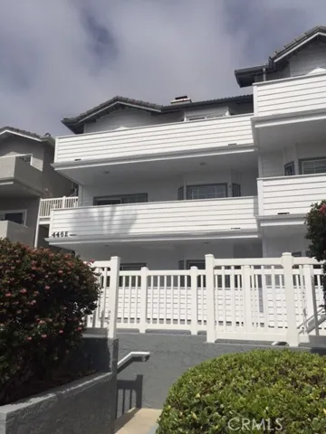 446 E2 Monterey Boulevard, Hermosa Beach, California 90254