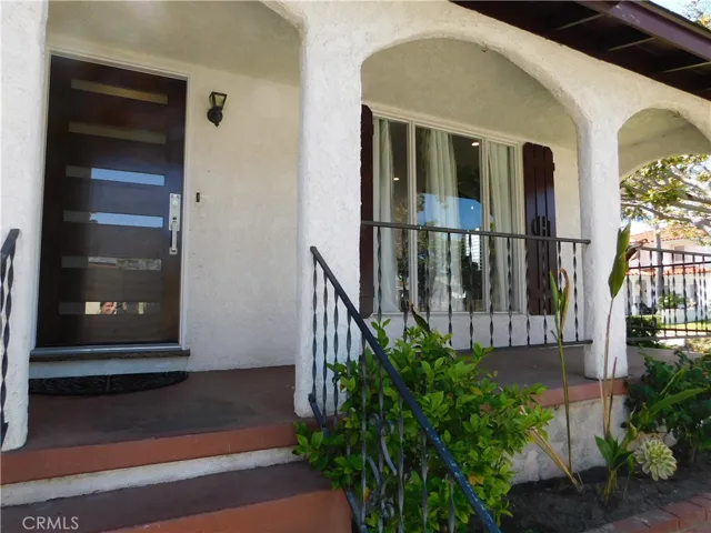 2736 Spreckels Lane, Redondo Beach, California 90278