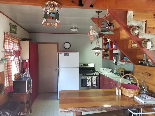 32830 Lone Pine Drive, Arrowbear, California 92382
