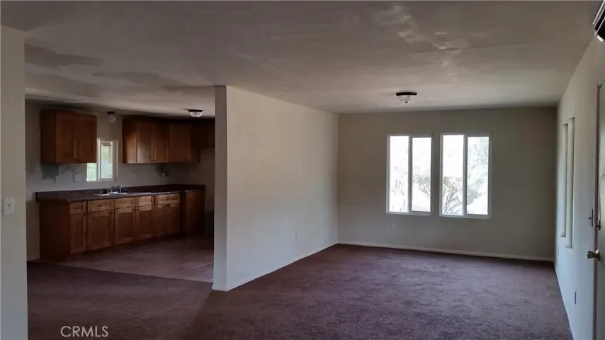 10962 Lincroft Road, Oak Hills, California 92344