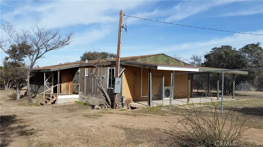 10962 Lincroft Road, Oak Hills, California 92344