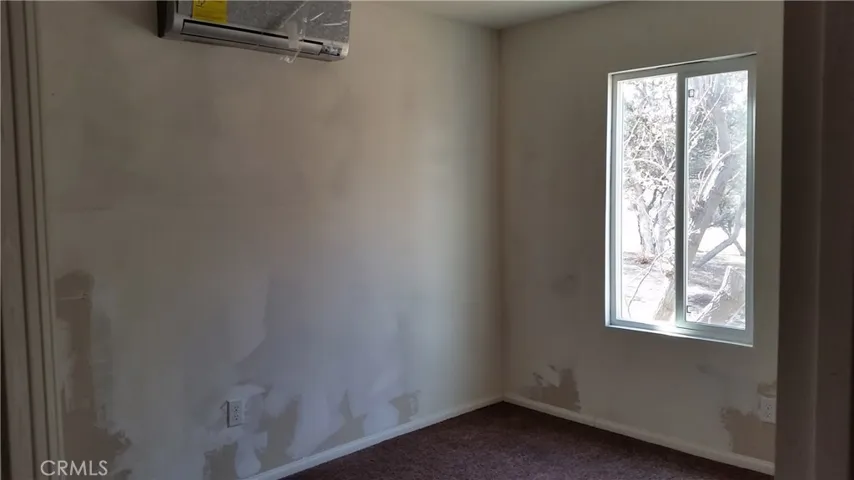 10962 Lincroft Road, Oak Hills, California 92344