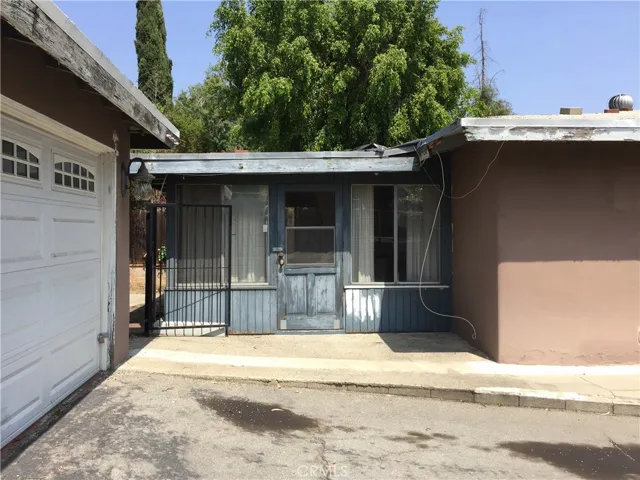 827 Hillcrest Boulevard W, Monrovia, California 91016