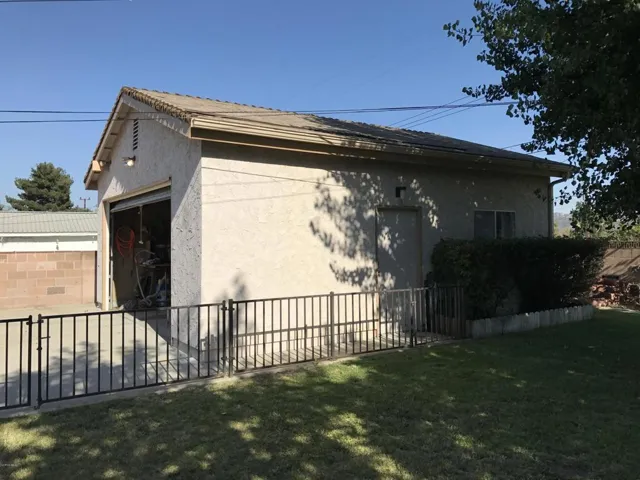 Detached 1