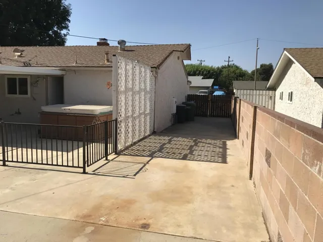 RV access / Private Parking