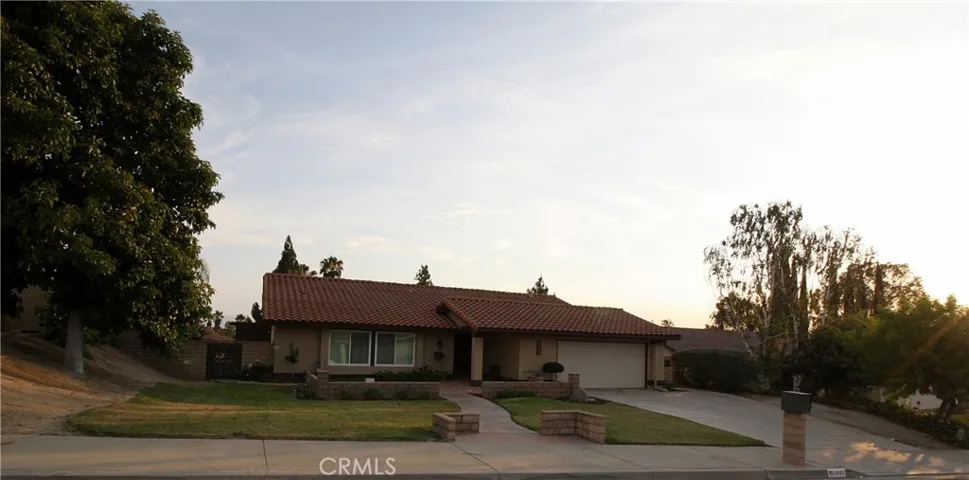 6823 Ranchgrove Road, Riverside, California 92506