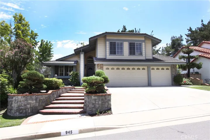 945 N Carriage Lane, Walnut, California 91789