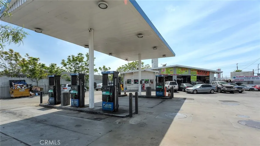 9089 Glenoaks Boulevard, Sun Valley, California 91352