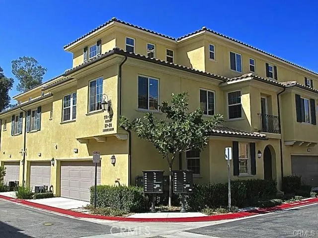 122 Vintage 20, Irvine, California 92620