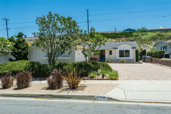 Located in an exceptional part of Grand View, welcome to 27046 Springcreek!
