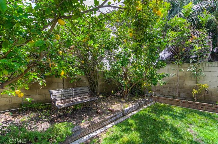 6852 Glen Drive, Huntington Beach, California 92647
