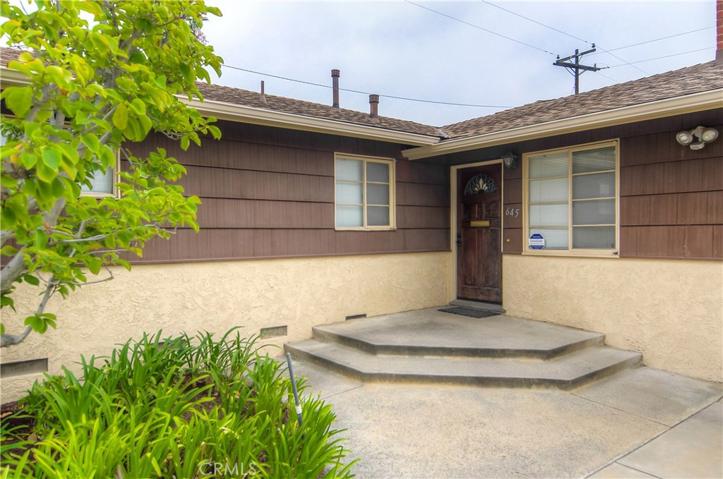 Now that you have an overview, let's tour starting from the raised front porch.