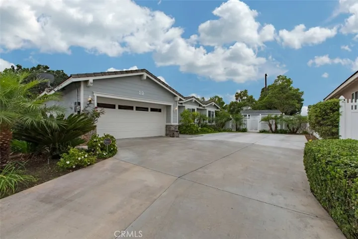 19 Carriage Lane, North Tustin, California 92705