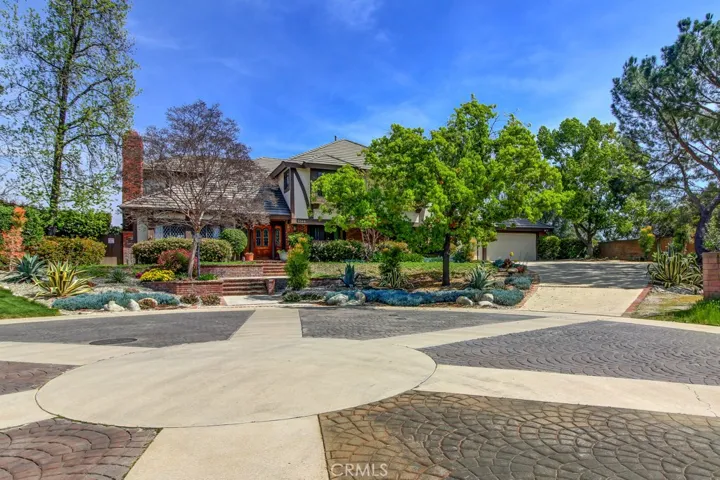 3149 N Montana Lane, Claremont, California 91711