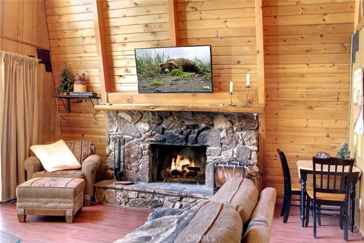 39922 Forest Drive, Big Bear, California 92315