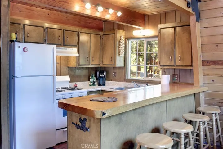 39922 Forest Drive, Big Bear, California 92315