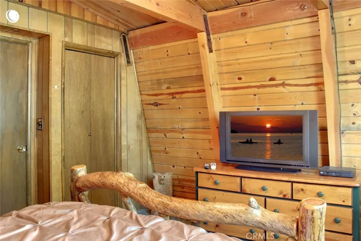 39922 Forest Drive, Big Bear, California 92315