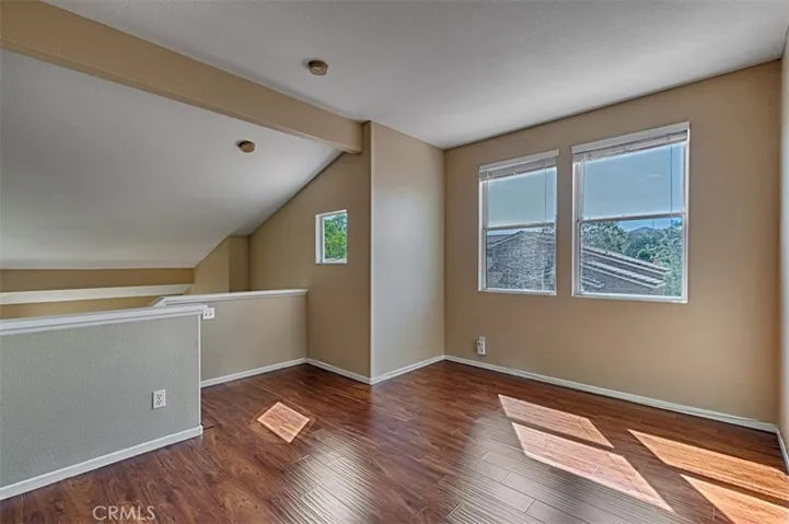1039 S Saint Tropez Avenue, Anaheim Hills, California 92808