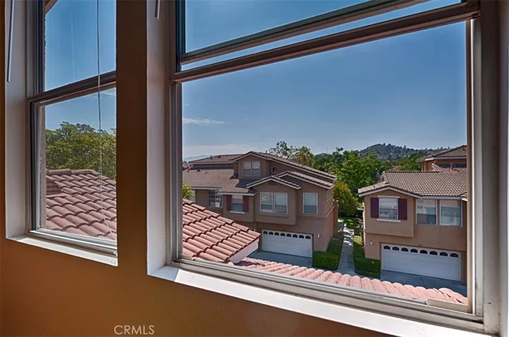 1039 S Saint Tropez Avenue, Anaheim Hills, California 92808