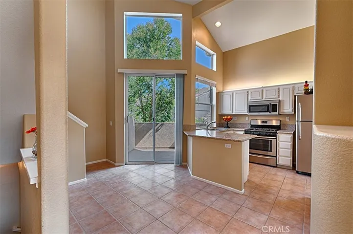 1039 S Saint Tropez Avenue, Anaheim Hills, California 92808